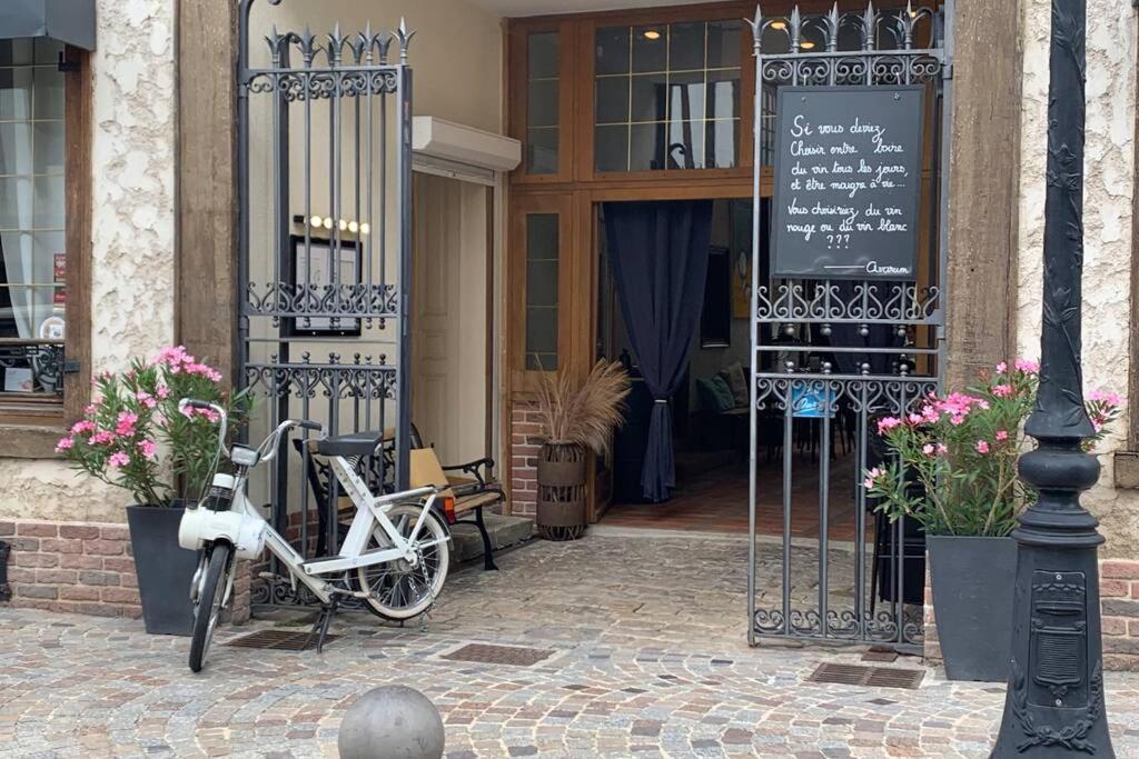 Hyper Centre Maison Le Petit Bouchon Ay-Champagne Eksteriør billede